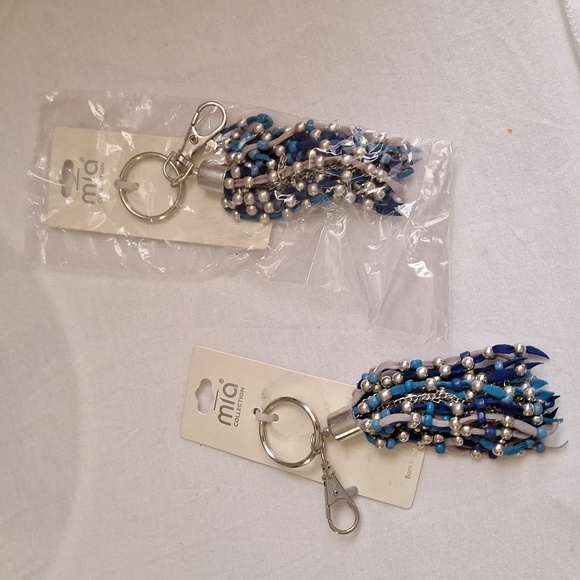 Mia collection key chain - Picture 3 of 3